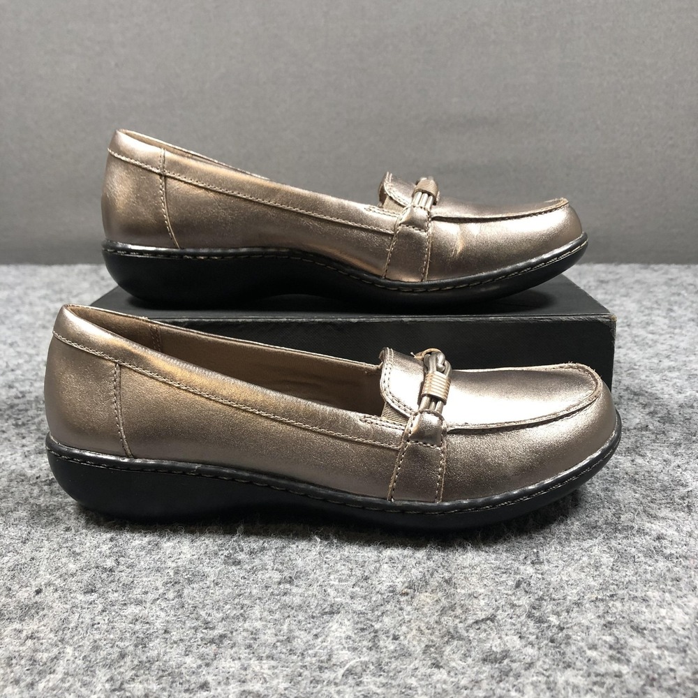 Clarks Collection Shoes Womens Size 7 Gold Leather Slip On Loafers Comfort Flats - Picture 2 of 16